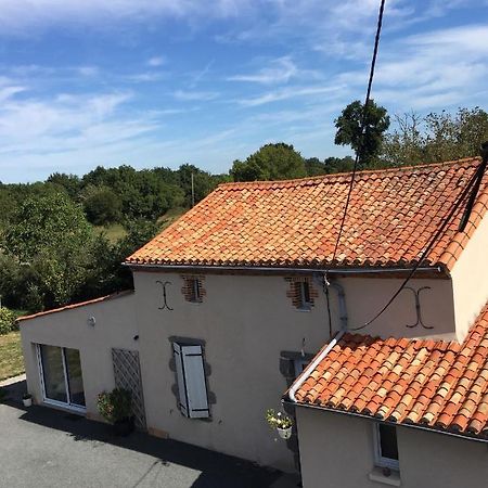 Gite Au Haras Les Aubiers Exterior foto